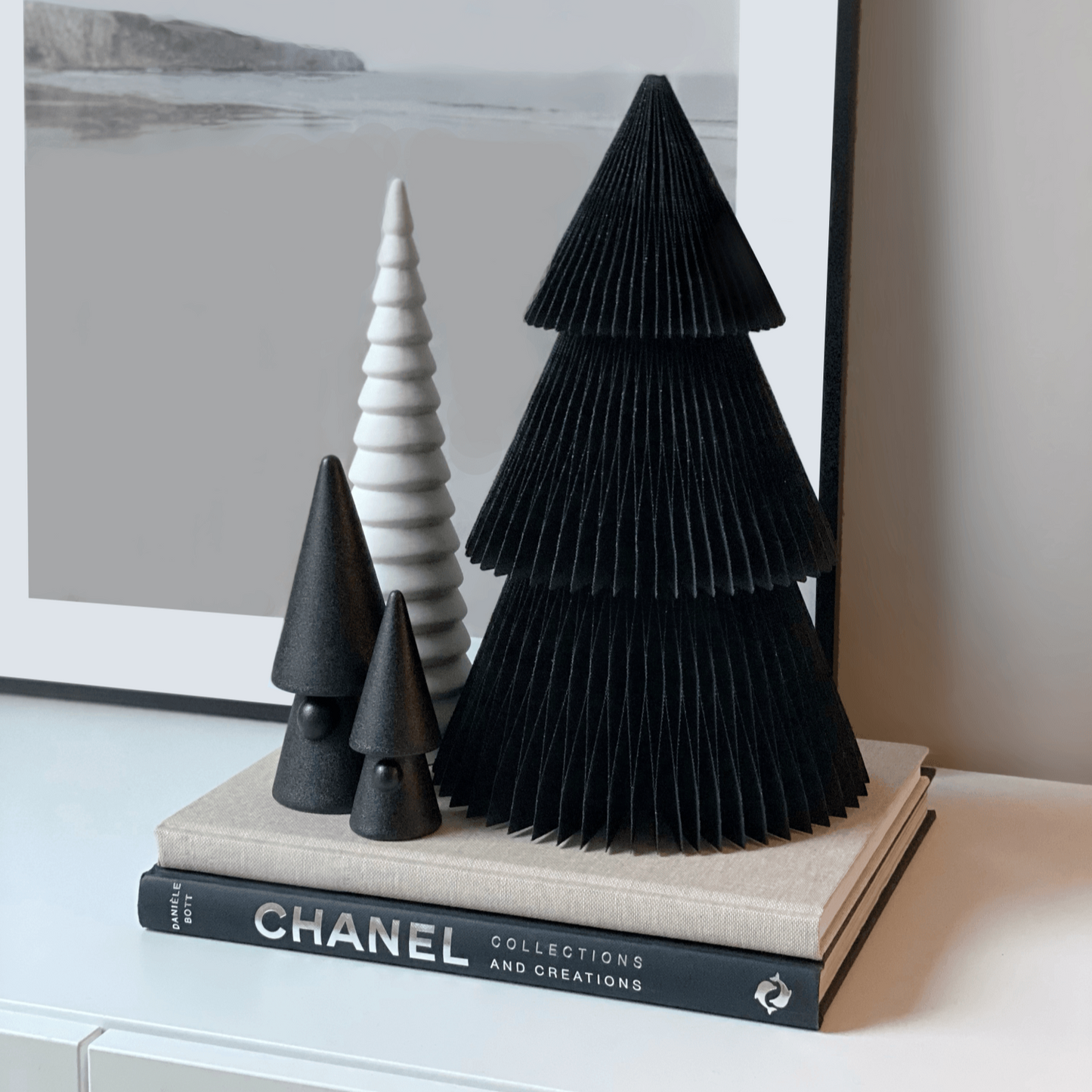 Small Santa tree Black -housewolf-3452- Housewolf